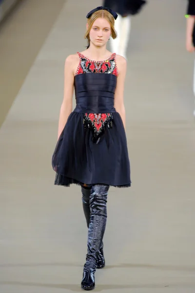 Look 29